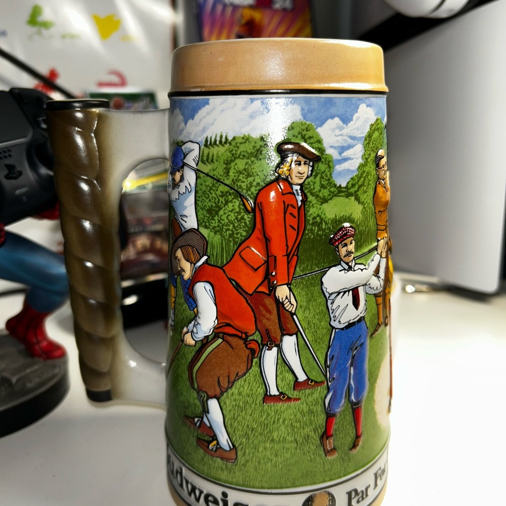 Budweiser par for the course; golf theme beer mug